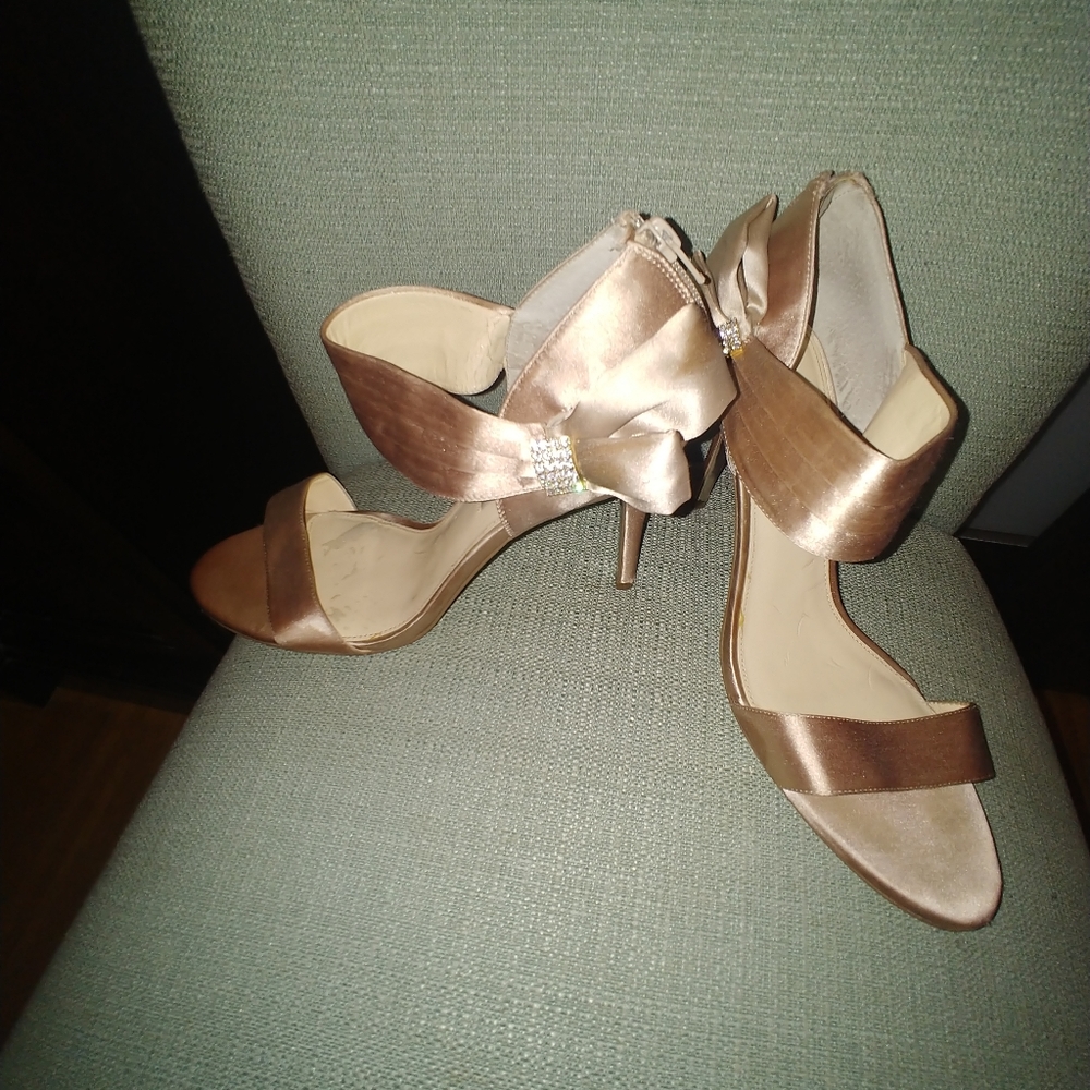 Ladies heels